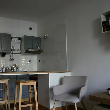 Aldobrandeschi Studio-flat *
