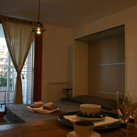 Aldobrandeschi Studio-flat Appartement *